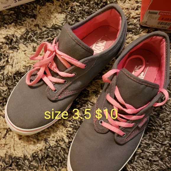 Vans - Picture 1 of 5